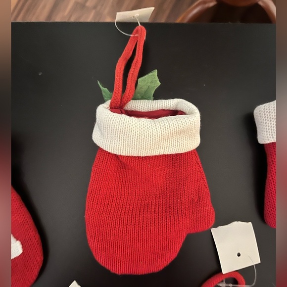 Mitten initial ornaments K - Picture 3 of 7